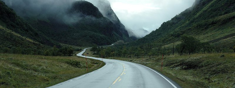 Road-tripping to the U.S. in a rental car? Top cross-border tips